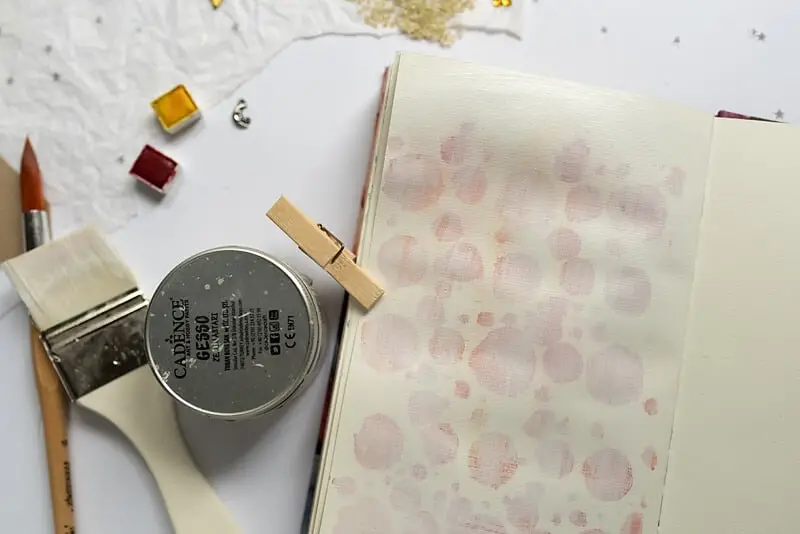 WATERCOLOR BACKGROUND TECHNIQUE WITH STENCIL AND GESSO