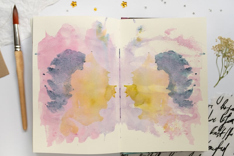 Art Journal Watercolor Background Techniques: 5 Easy Ideas -