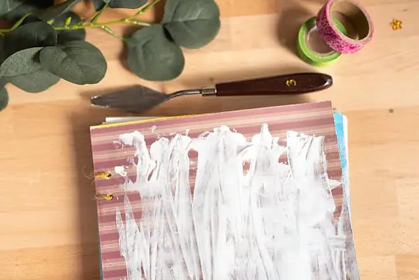 APPLYING GESSO WITH PALETTE KNIFE