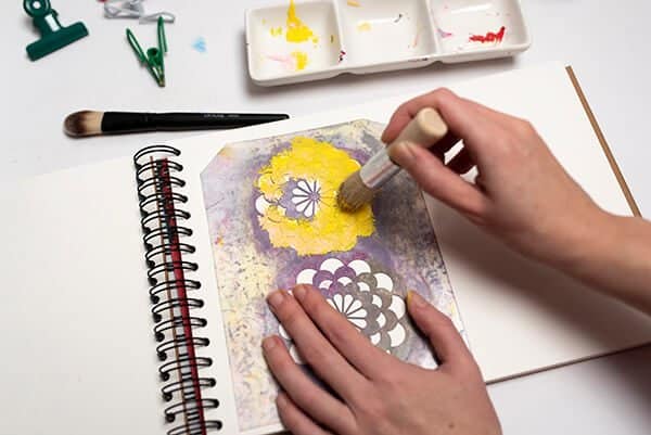 Easy Acrylic Painting Ideas for Your Art Journal Using Stencils