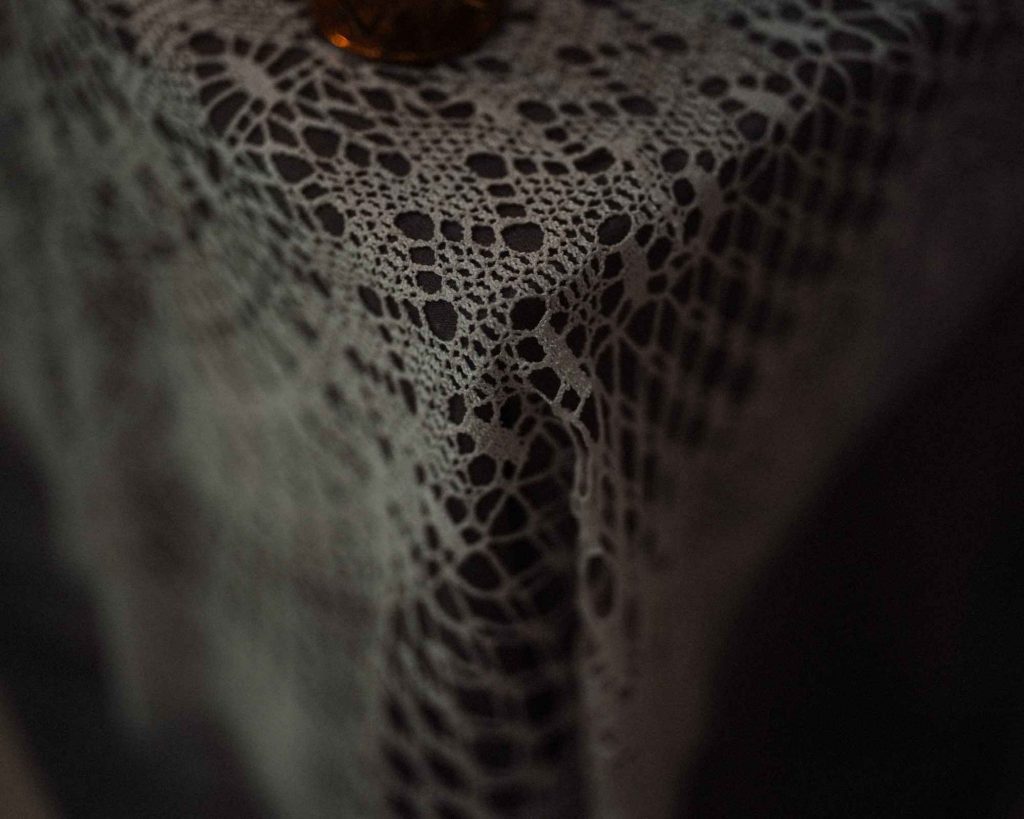 table cloth with pattern