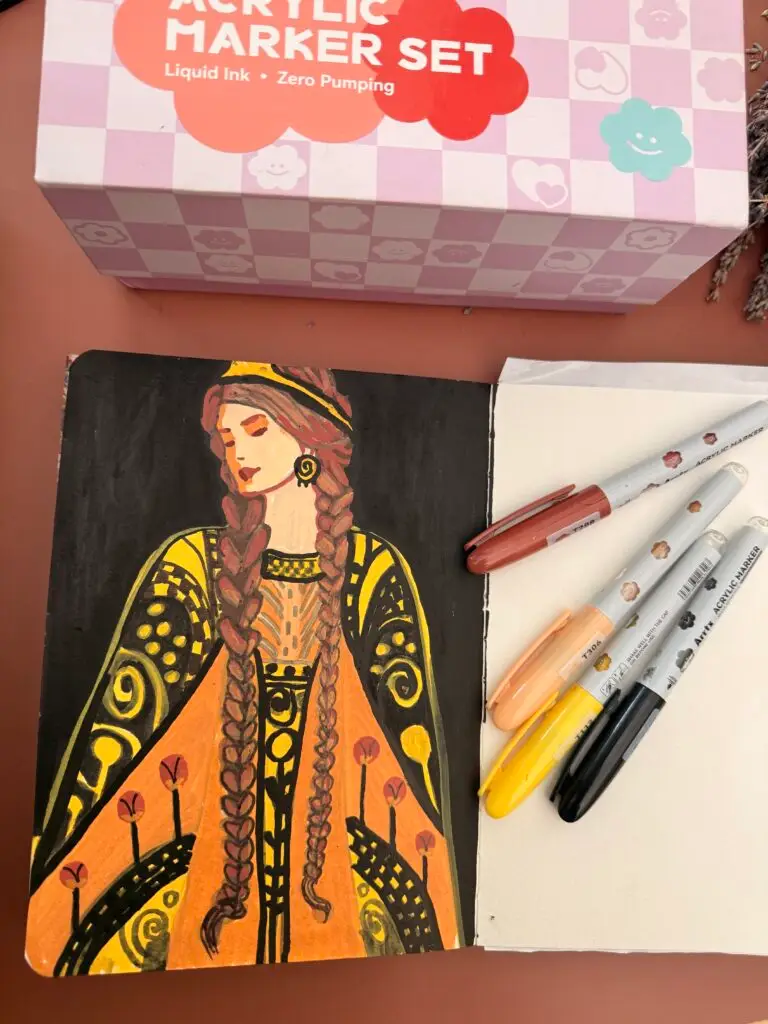 gustav Klimt inspired art journal using arrtx acrylic markers